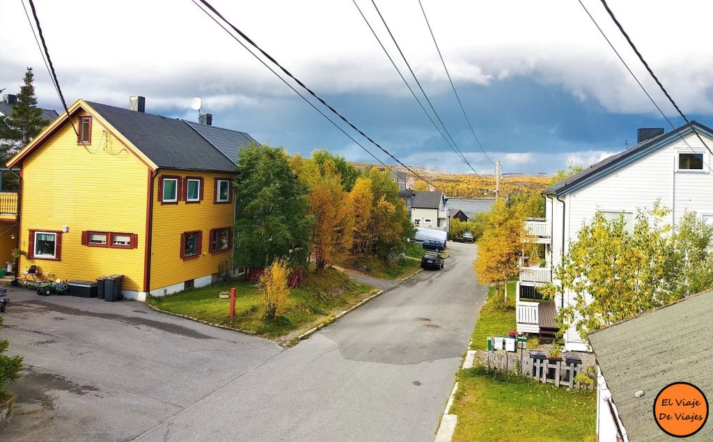 Norte de Noruega en otoño