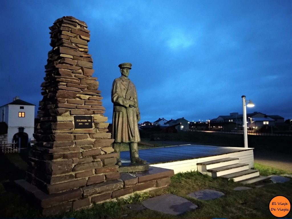 Vardø - Ciudad Pesquera con un Glorioso Pasado