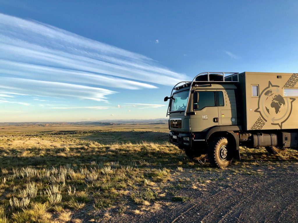 expedition truck