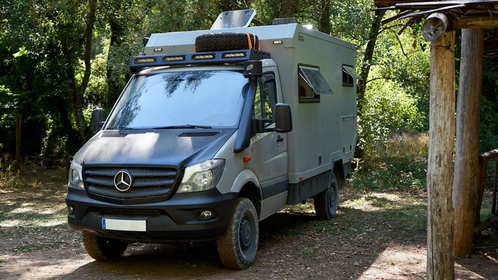 Mercedes Sprinter 4x4 Rhino Uro-Camper