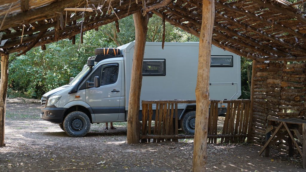 Mercedes Sprinter 4x4 Rhino Uro-Camper